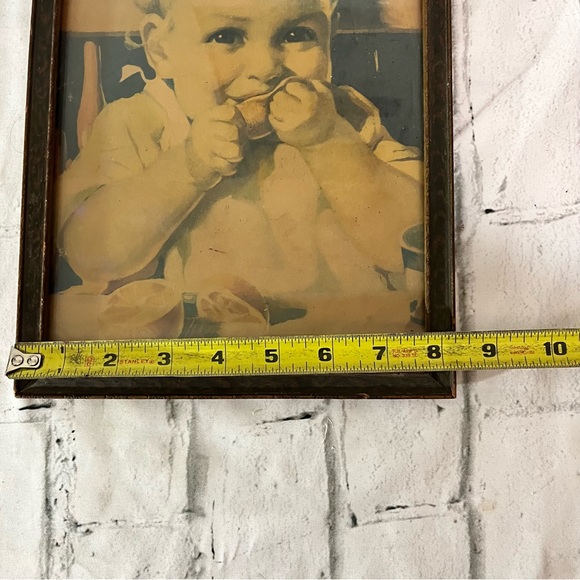 vintage old framed print Baby in high chair eating fruit wooden frame 8.5’x12’ - Picture 5 of 12